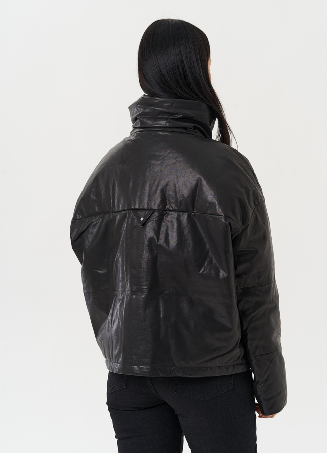 Утепленная кожаная куртка модель № 28116 универмаг малина