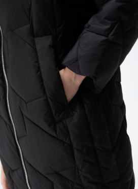 Женский пуховик с капюшоном 