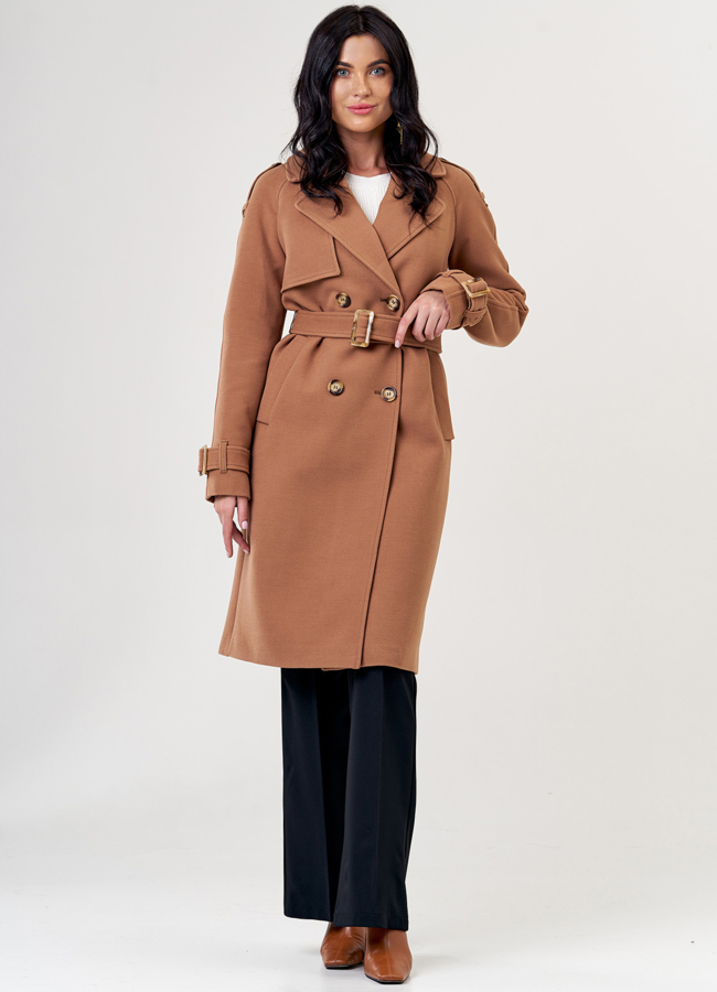 Женское пальто коричневого цвета с поясом модель № 21377 в кредит