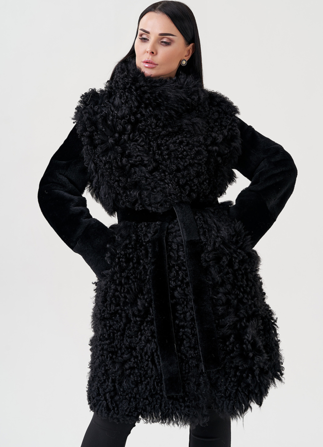 Женкая дубленка со стойкой черного цвета  модель № 23568 универмаг малина