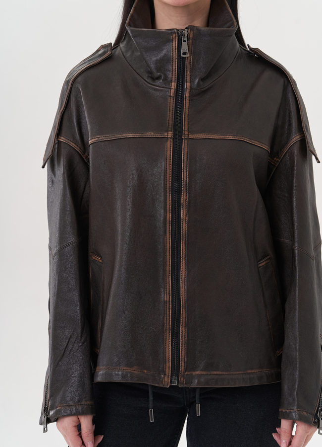 Кожаная куртка коричневого цвета модель № 26845 в рассрочку