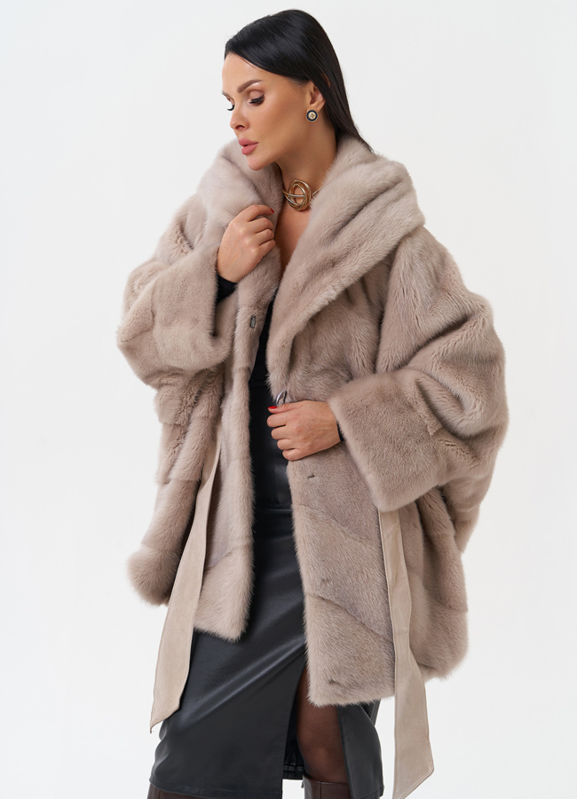 Женская норковая шуба с капюшоном  модель № 28792 в кредит