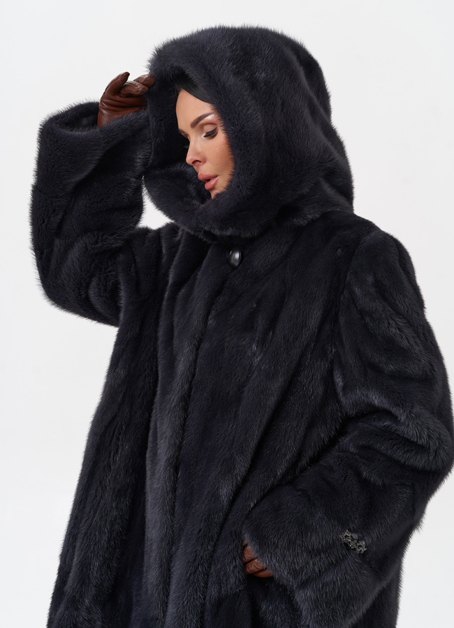 Норковая шуба с капюшоном  модель № 29096 универмаг малина