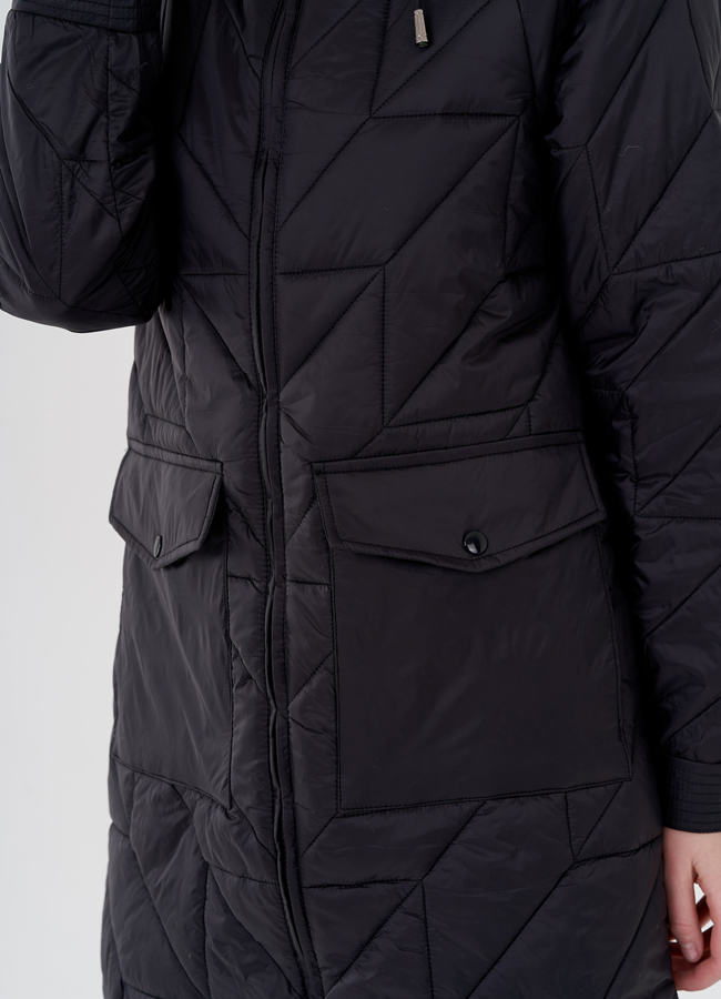 Женское полупальто с капюшоном черного цвета  модель № 24332 универмаг малина