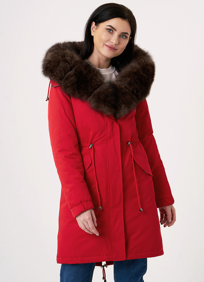 Парка красного цвета с меховой отделкой из песца модель № 75756 меха малина