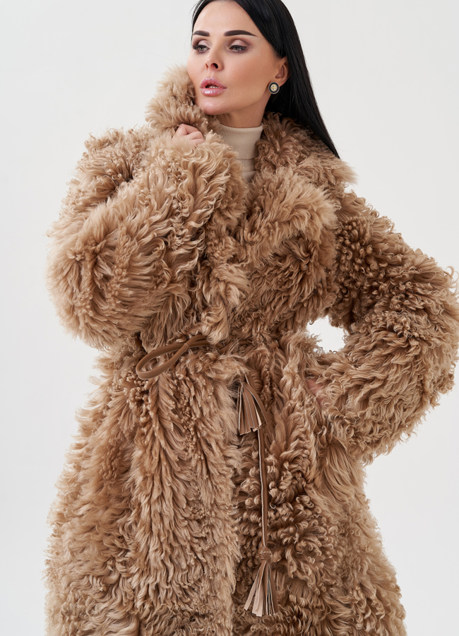 Женская дубленка с английским воротником  модель № 23910 универмаг малина