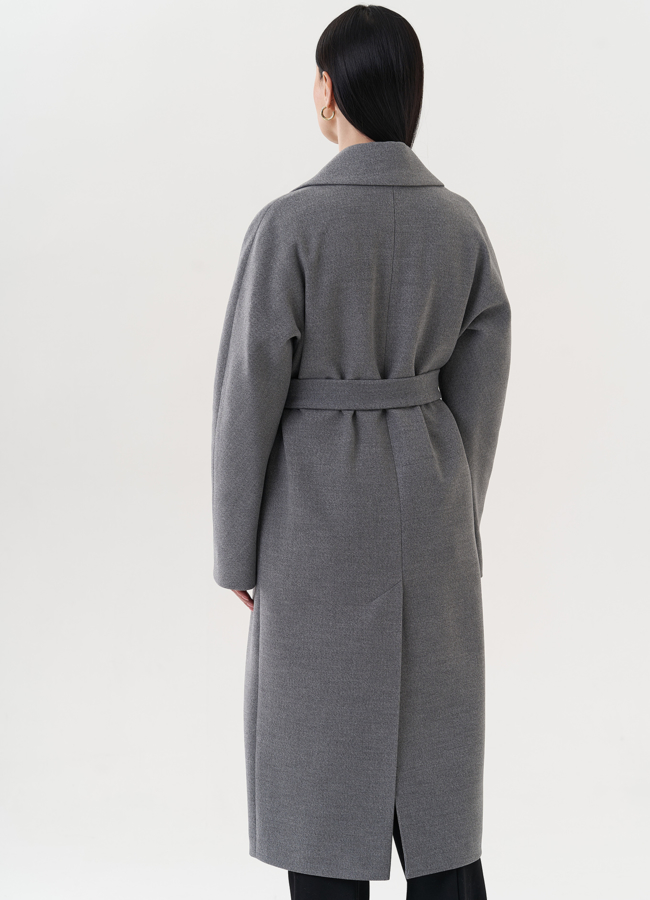 Пальто серого цвета с английским воротником модель № 26723 универмаг малина