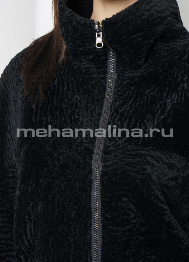 Дубленка черного цвета на молнии с воротником стойка  модель № 7879 универмаг малина