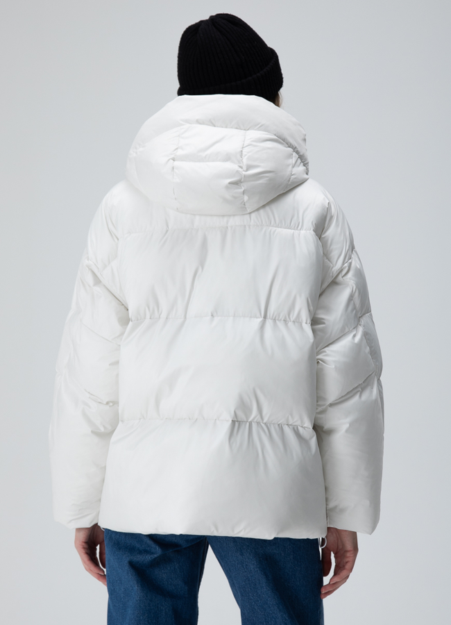 Женский пуховик с капюшоном  модель № 28415 в рассрочку