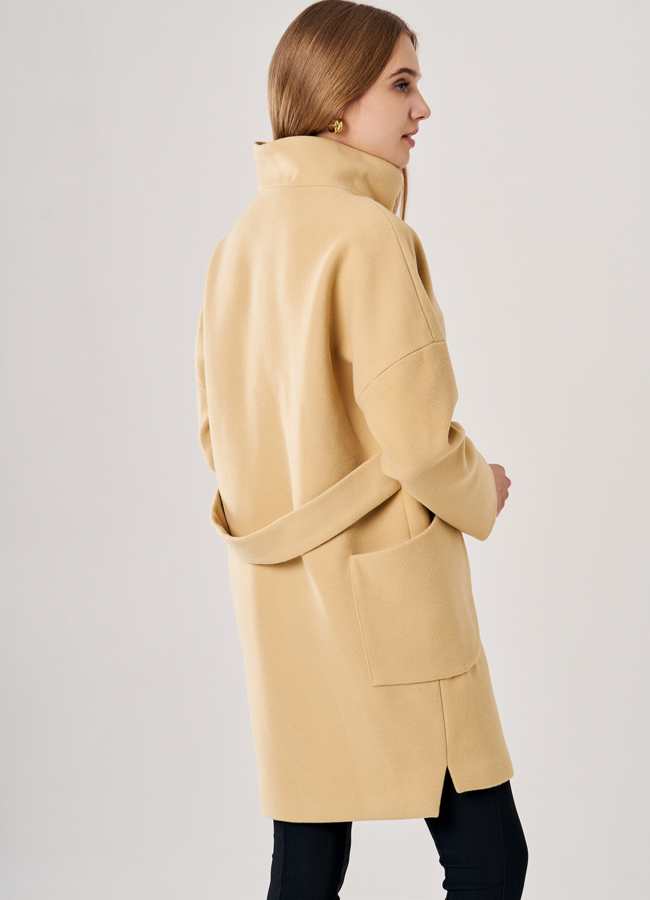 Укороченное женское пальто желтого цвета  модель № 3-7007/10-021 в рассрочку