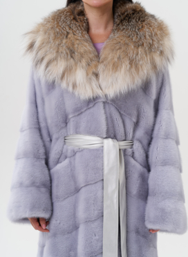 Женская норковая шуба с капюшоном из меха рыси