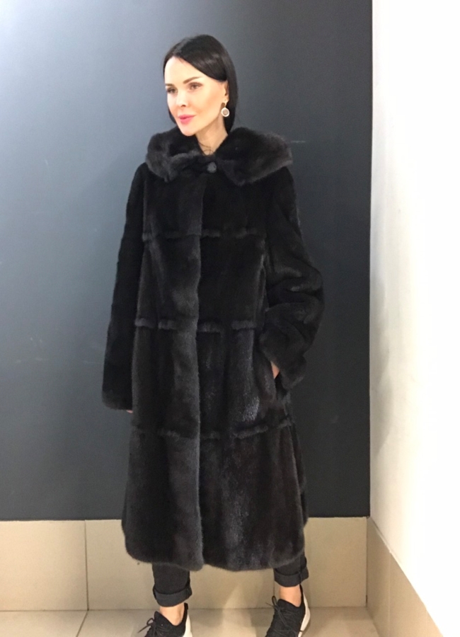 Шуба из скандинавской норки модель № S-752 меха малина