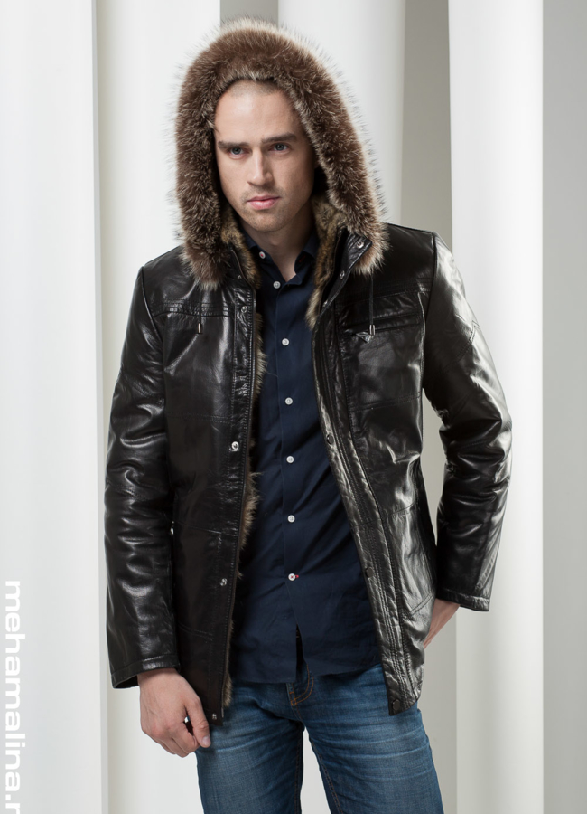 Дубленка на волке с капюшоном модель № DM-46 в кредит