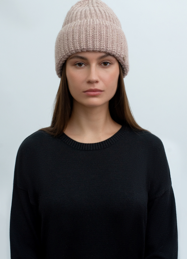 Шапка женская Marhatter  модель № 12159/2 меха малина