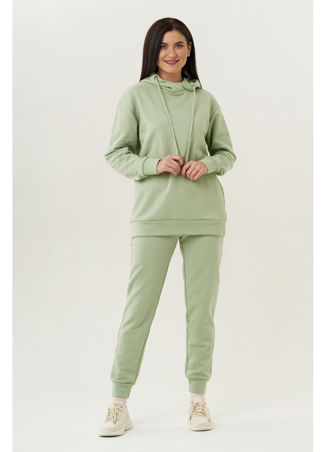 Костюм женский модель № 010 меха малина