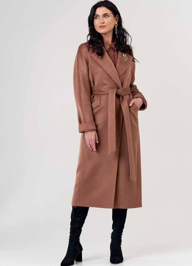 Классическое женское пальто в коричневом цвете модель № 21306 в кредит