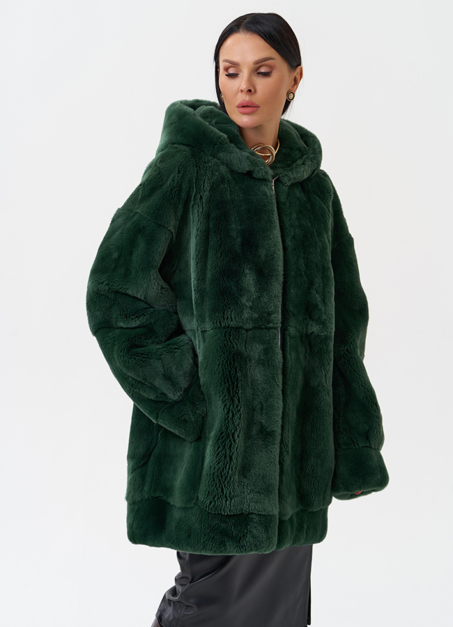 Шуба из меха кролика с капюшоном модель № 28149 универмаг малина