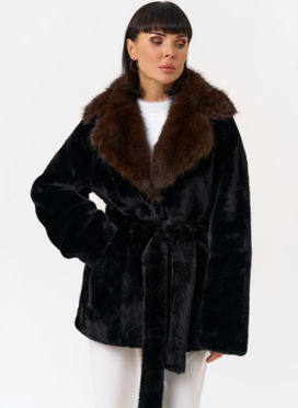 Женская шуба из эко меха с английским воротником Женская шуба из эко меха с английским воротником