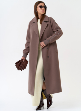 Женское пальто с декоративными молниями