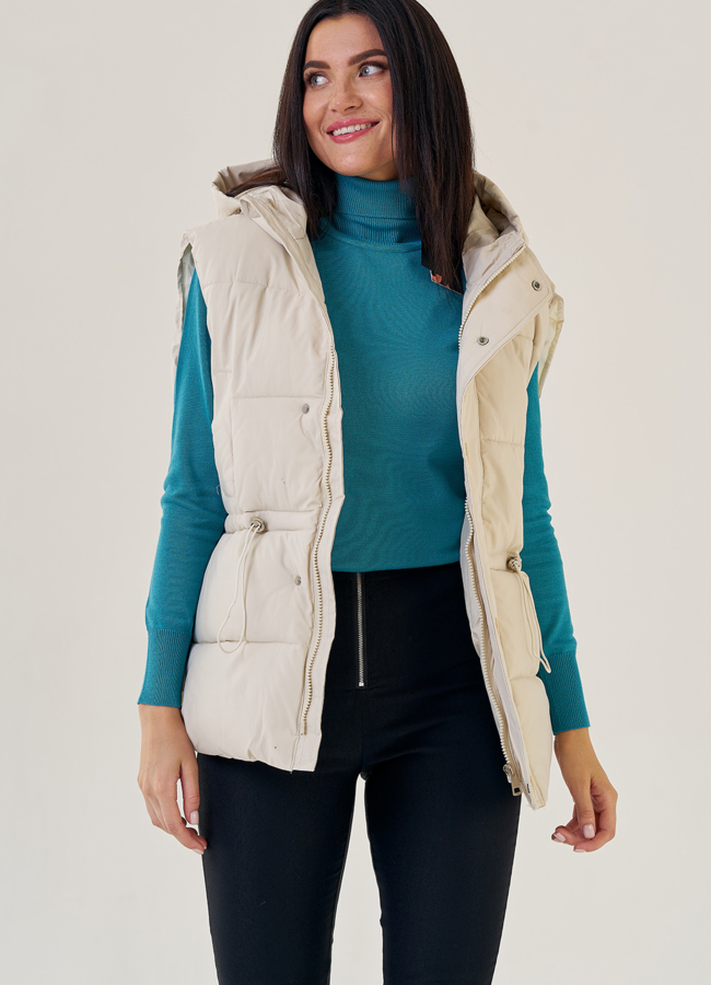 Жилет женский с капюшоном модель № 23138 универмаг малина