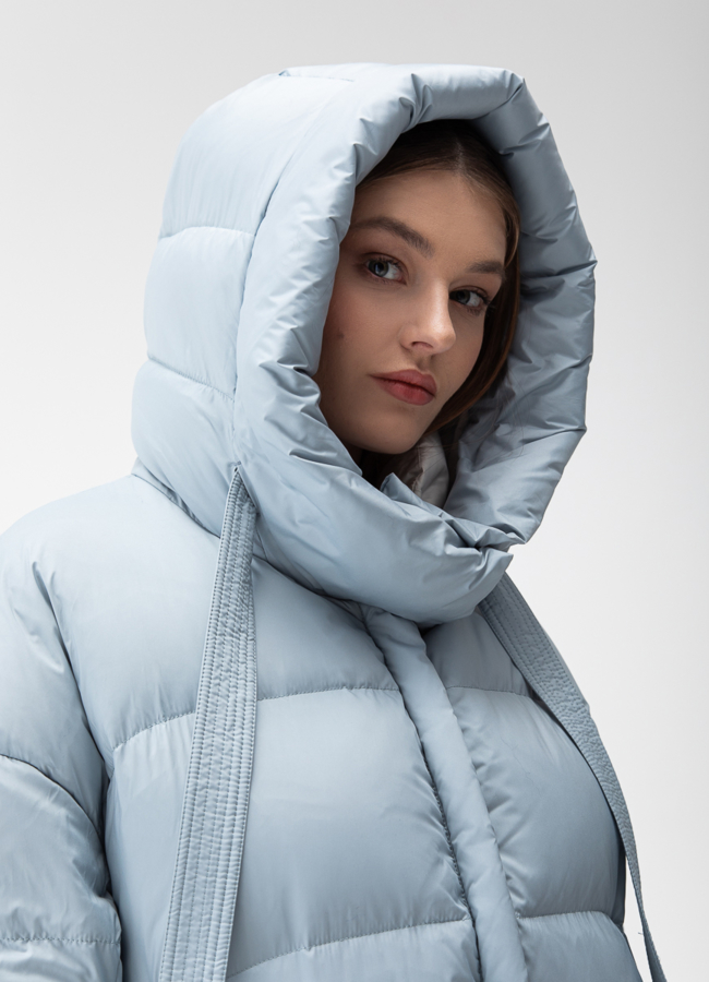 Женский пуховик с капюшоном  модель № 28014 универмаг малина