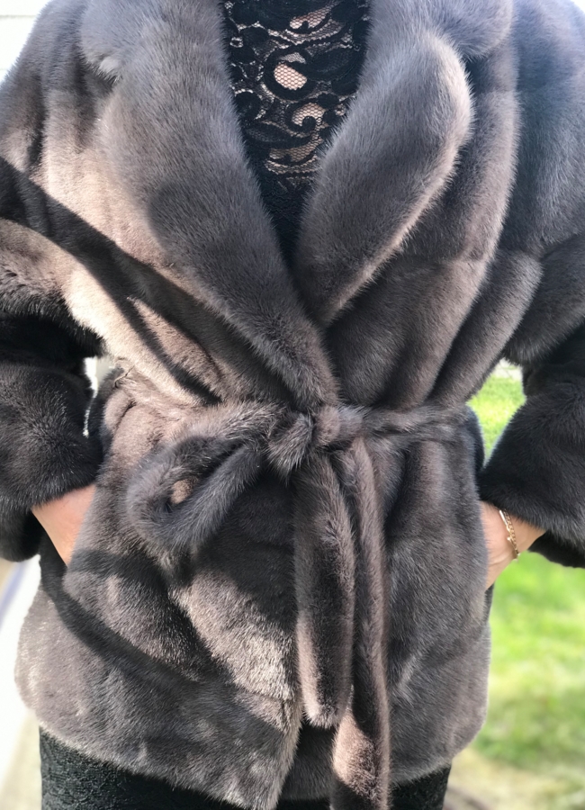 Укороченная норковая шуба в цвете соболь модель № S-758 универмаг малина