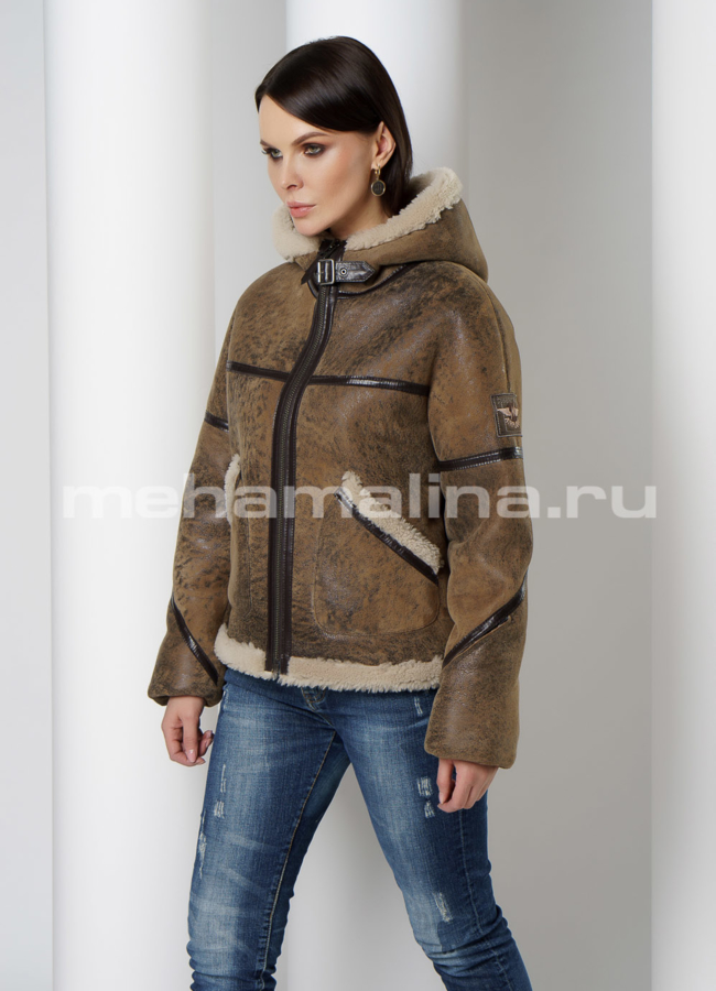 Укороченная дубленка на молнии с капюшоном, в коричневом цвете модель № 10483 универмаг малина