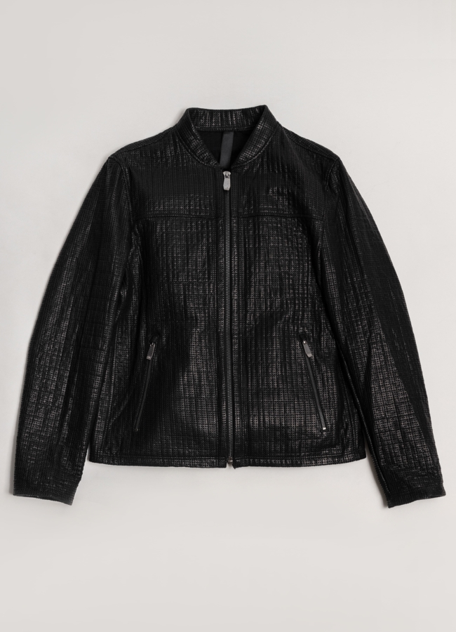 Куртка кожаная черного цвета модель № 21210 меха малина