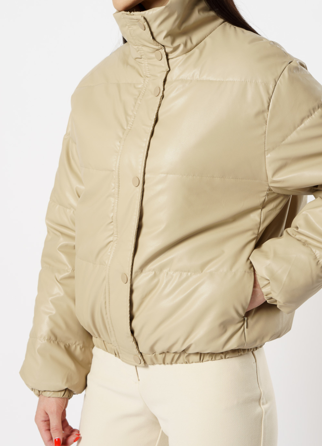 Куртка из эко кожи утепленная бежевого цвета модель № 505 универмаг малина