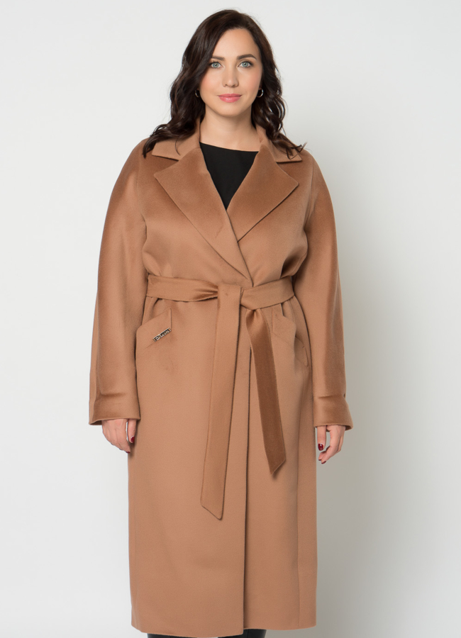 Классическое женское пальто в коричневом цвете модель № 21306 меха малина