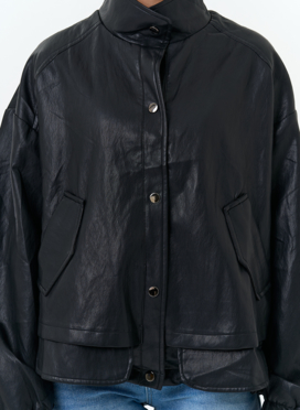 Женская объемная куртка из эко кожи