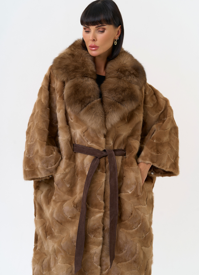 Женская шуба из меха норки с воротником их меха песца модель № 31492 универмаг малина Женская шуба из меха норки с воротником их меха песца модель № 31492 универмаг малина