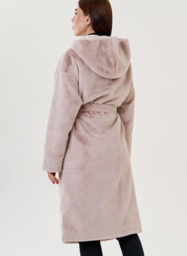 Длинное пальто из искусственного меха