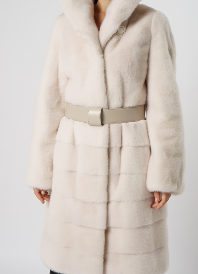 Светлая норковая шуба из скандинавской норки модель № M-139 универмаг малина