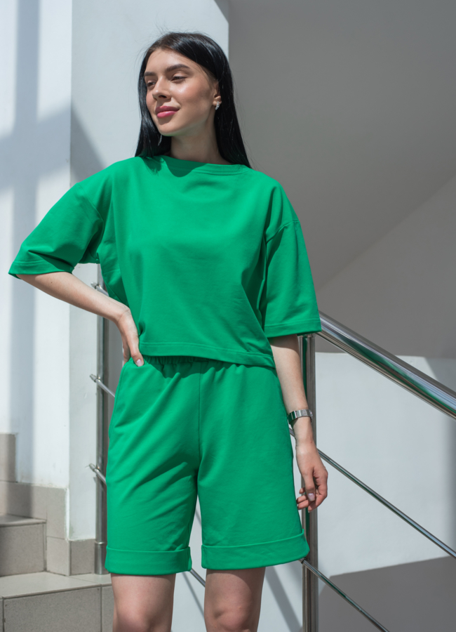 Шорты женские из хлопка зеленого цвета модель № 22921 меха малина