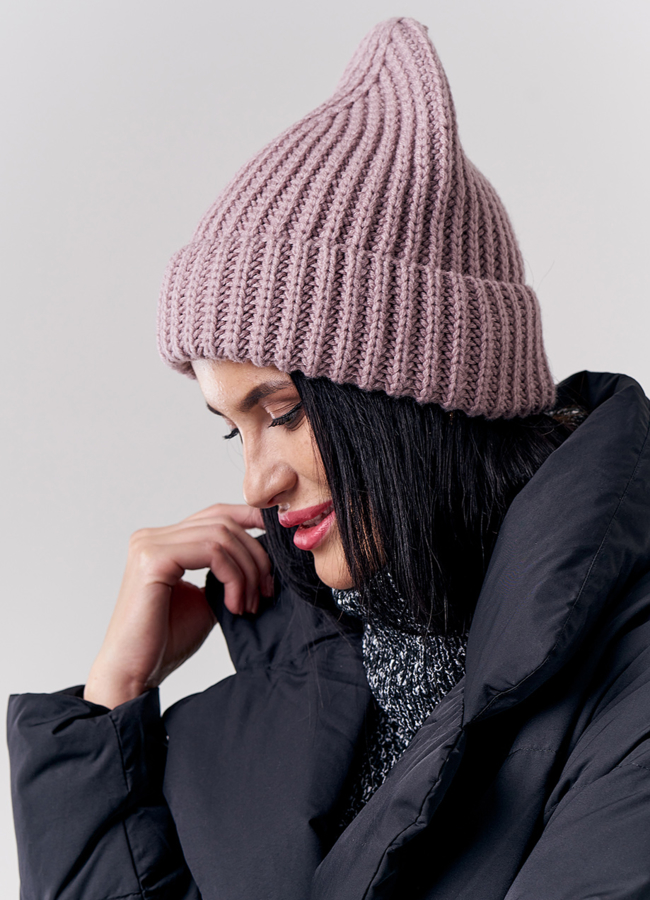 фото Шапка розового цвета  модель № 21743