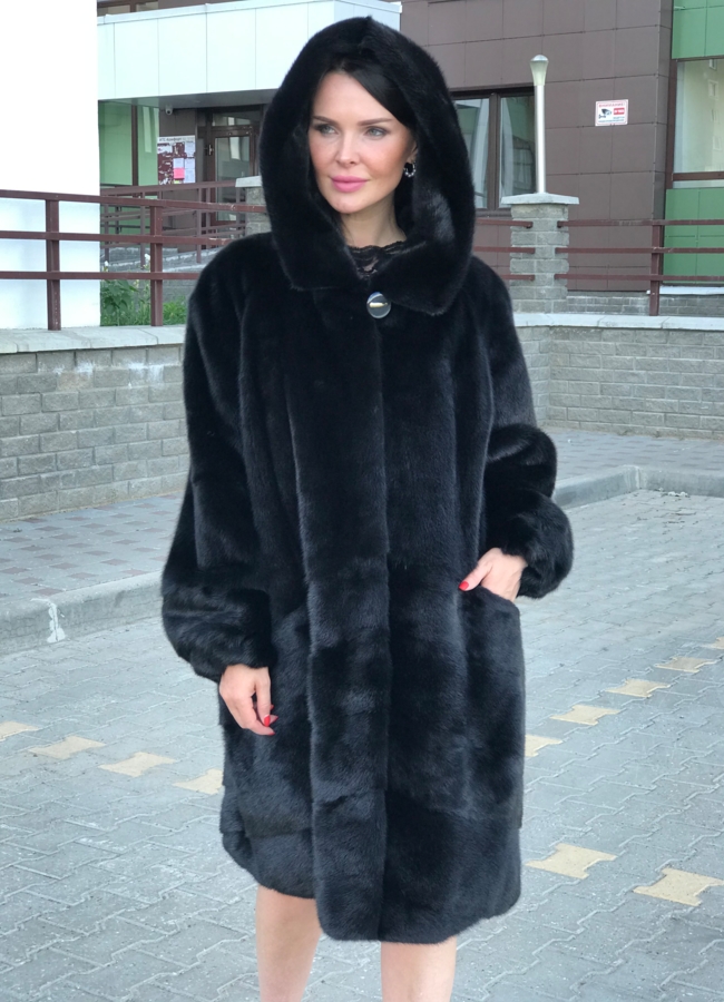 фото Норковая шуба с капюшоном в черном цвете модель № 3018M
