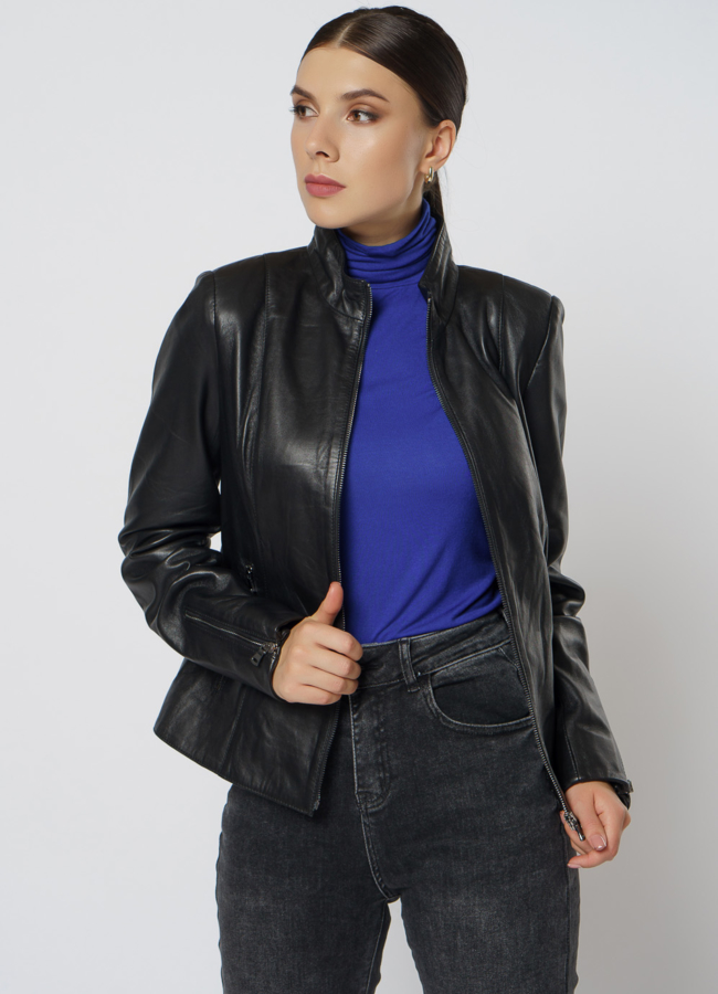 Женская кожаная куртка модель № 21609 меха малина