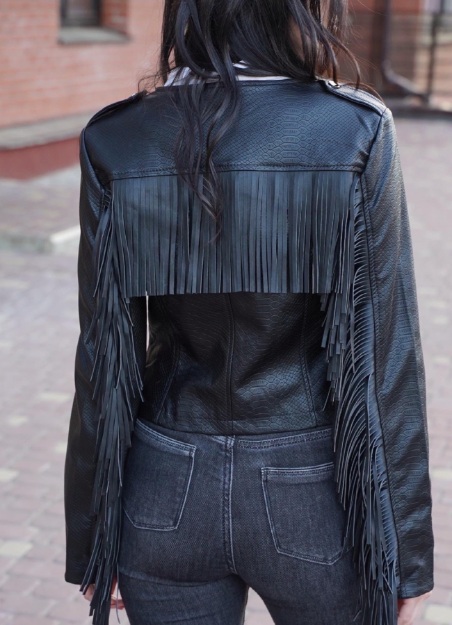 фото Куртка женская из эко кожи черного цвета модель № 21261