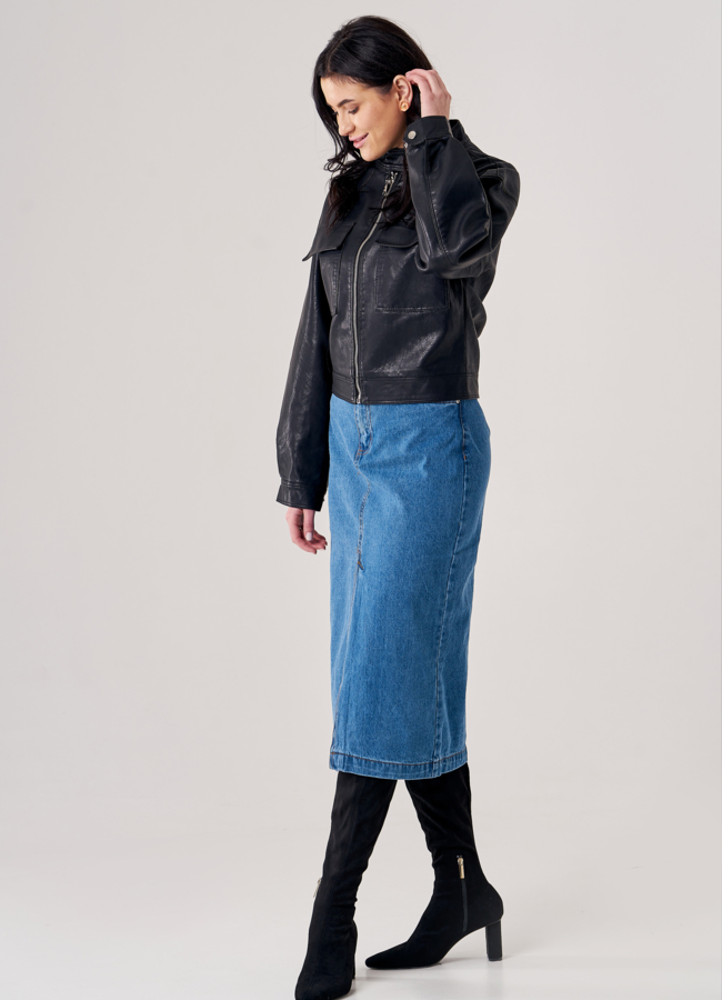 Женская куртка из эко кожи черного цвета модель № 20748 в рассрочку