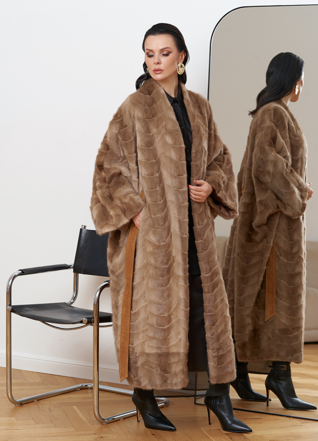 Шуба оверсайз из меха норки модель № 28442 меха малина