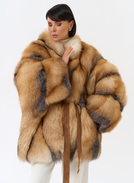 Шуба из лисы свободного кроя