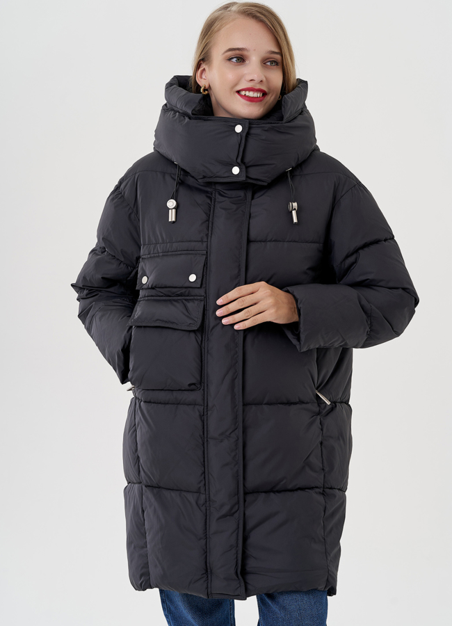 Женский пуховик черного цвета с капюшоном  модель № 82041 меха малина