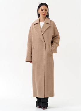 Длинное женское пальто с поясом