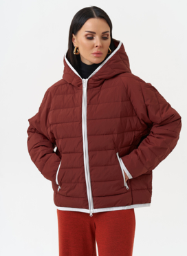 Женская утепленная куртка в бордовом цвете