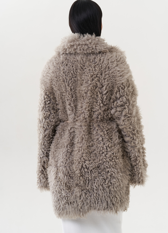 Двухсторонняя дубленка с английским воротником модель № 26830 универмаг малина