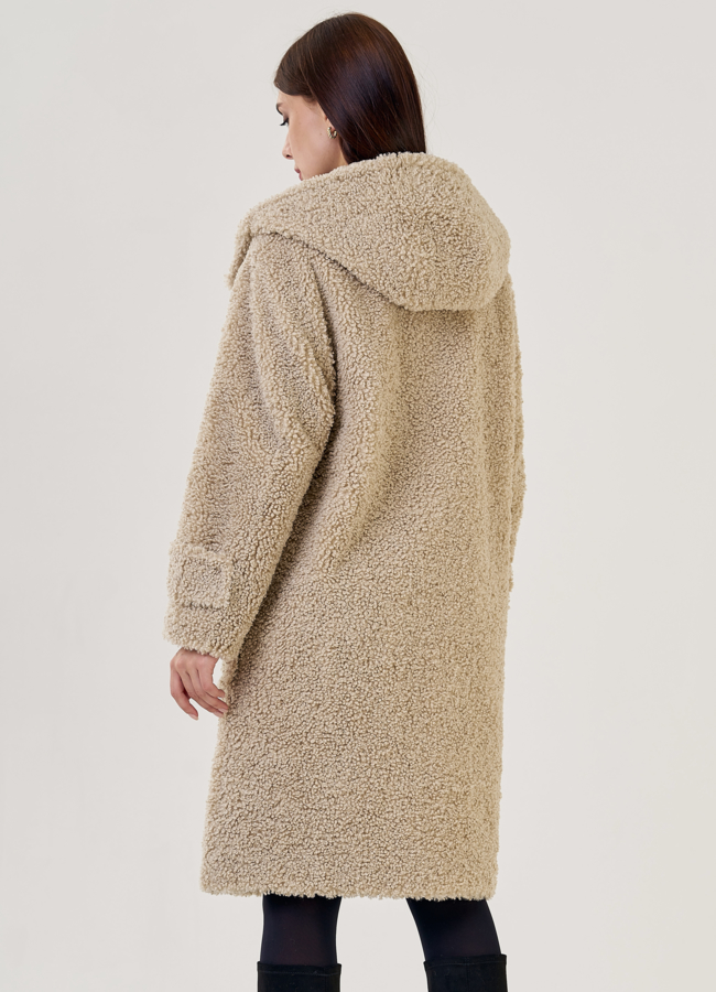 Женское полупальто с капюшоном бежевого цвета  модель № 23241 универмаг малина