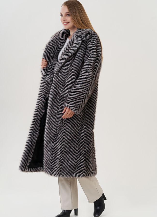 Длинное женское пальто из эко меха модель № 25686 универмаг малина