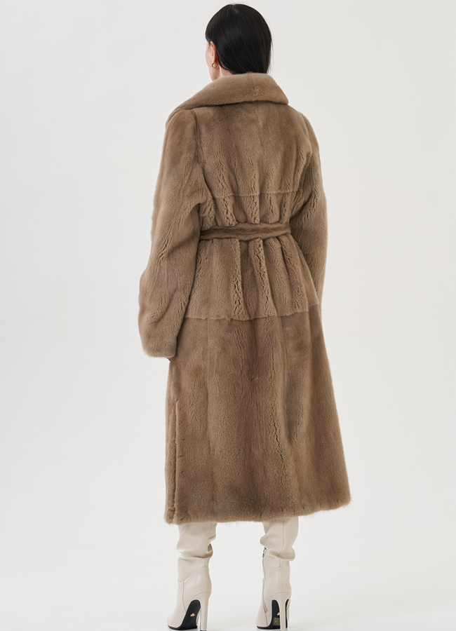 Длинная шуба из норки в цвете пастель модель № 24835 в кредит