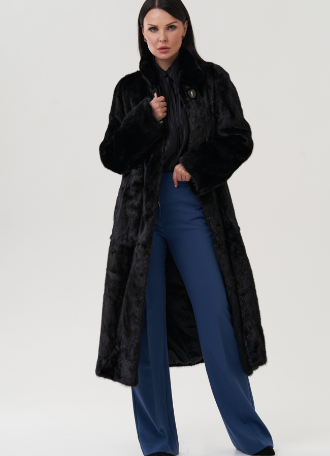 Шуба из меха норки черного цвета в роспуск модель № 25475 меха малина